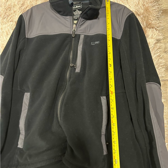 L.L. Bean Long Sleeve Black and Gray XL Jacket All Zippers Working - Picture 7 of 8